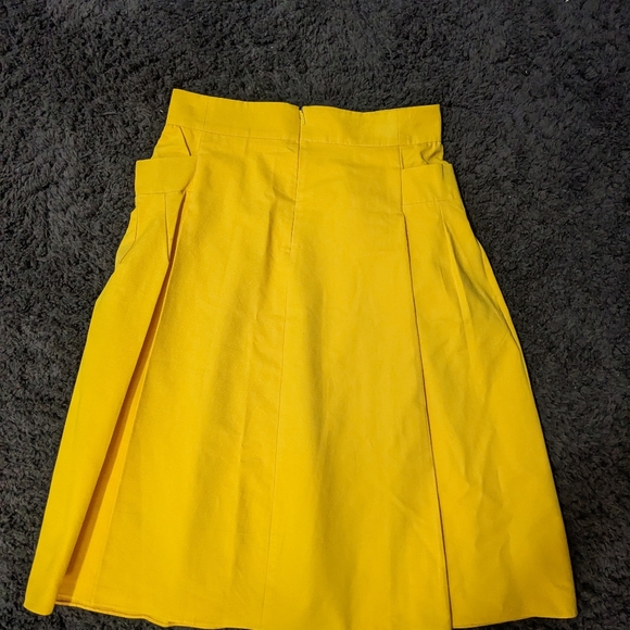 Gucci 2007 knee length yellow skirt - Picture 2 of 8